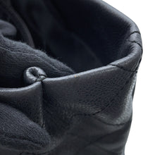 将图像加载到图库查看器中，CHANEL CC Logo Tote Bag BlackA46566 Caviar Leather
