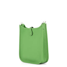 Load image into Gallery viewer, HERMES Evelyne Long Amazon Vert Yucca Taurillon Clemence Size TPM

