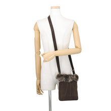 将图像加载到图库查看器中，HERMES Sac Tou Dou Moco Marron Fonce Suede Fur
