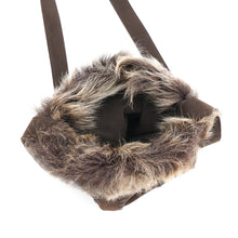 将图像加载到图库查看器中，HERMES Sac Tou Dou Moco Marron Fonce Suede Fur
