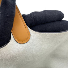 Load image into Gallery viewer, HERMES Picotin Lock Eclat New White/Sesame Taurillon Clemence Swift Leather Size PM
