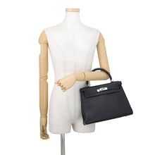 Load image into Gallery viewer, HERMES Kelly Retourne Black Togo Leather Size 28

