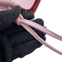 将图像加载到图库查看器中，CELINE Trio Flap Shoulder Bag Dirty Pink10P862O86.24DP Lambskin
