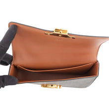 将图像加载到图库查看器中，CELINE Triomphe ChainShoulder Bag Tan197992DQW 04LU PVC
