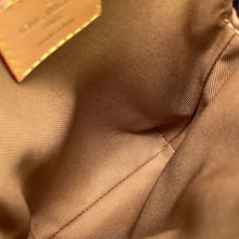 将图像加载到图库查看器中，LOUIS VUITTON Utility Crossbody BrownM80746 Monogram
