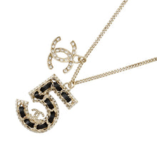 将图像加载到图库查看器中，CHANEL CC Logo No.5 Necklace Champagne Gold Metal Rhinestone Leather
