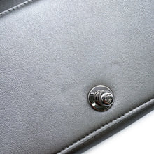 将图像加载到图库查看器中，CHANEL Boy Chanel ChainShoulder Bag Silver/TurquoiseA67085 Leather Enamel
