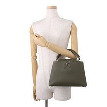 将图像加载到图库查看器中，LOUIS VUITTON Capucines Khaki GreenM57227 Taurillon Leather Size BB

