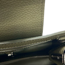 将图像加载到图库查看器中，LOUIS VUITTON Capucines Khaki GreenM57227 Taurillon Leather Size BB
