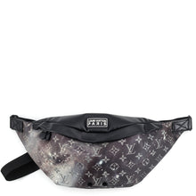 将图像加载到图库查看器中，LOUIS VUITTON Discovery・Bumbag NoirM44444 Monogram / Galaxy
