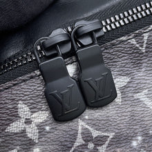 将图像加载到图库查看器中，LOUIS VUITTON Discovery・Bumbag NoirM44444 Monogram / Galaxy
