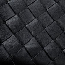 将图像加载到图库查看器中，Bottega Veneta INTRECCIATO Cross Body Bag Black Leather

