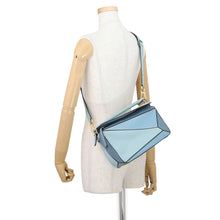 将图像加载到图库查看器中，LOEWE Puzzle bag Small Light Blue/Multicolor322.30.S21 Leather
