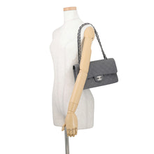 将图像加载到图库查看器中，CHANEL Matelasse W Flap ChainShoulder Bag GrayA01112 Canvas Size 25
