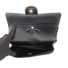 Load image into Gallery viewer, CHANEL Matelasse W Flap ChainShoulder Bag BlackA01112 Lambskin Size 25
