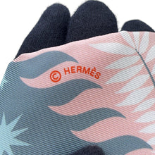 Load image into Gallery viewer, HERMES Attracted by the charm of Twilly Orpheus Grease Asier/Rose Poudre/Violet Silk100%
