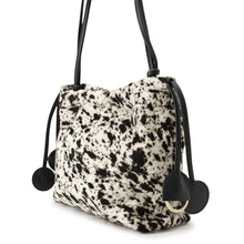 将图像加载到图库查看器中，CHANEL Strap Clutch Bag Black/WhiteAP5227 Lamb Mouton
