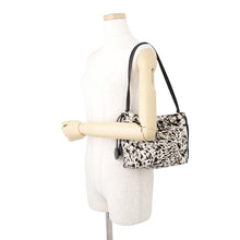 将图像加载到图库查看器中，CHANEL Strap Clutch Bag Black/WhiteAP5227 Lamb Mouton
