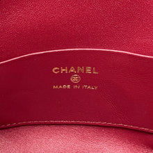 将图像加载到图库查看器中，CHANEL Strap Clutch Bag Black/WhiteAP5227 Lamb Mouton

