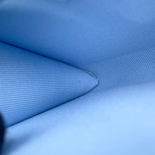 将图像加载到图库查看器中，CHANEL Matelasse fragment case Light BlueAP4893 Caviar Leather
