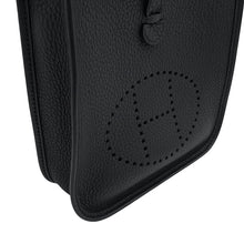 将图像加载到图库查看器中，HERMES Evelyne Short Black/Grimisty Taurillon Clemence Size TPM
