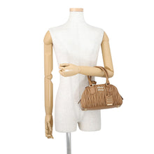 将图像加载到图库查看器中，MIUMIU Arkadi 2-way Bag Camel5BB191_AN88_F098L Nappa Leather
