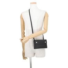 将图像加载到图库查看器中，HERMES Nap To Go Black Box Calf Leather
