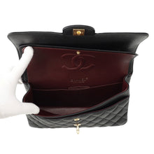 Load image into Gallery viewer, CHANEL Matelasse W flap WChainShoulder Bag BlackA01112 Caviar Leather Size 25
