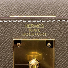 Load image into Gallery viewer, HERMES Outside Kelly Etoupe Epsom Size 28
