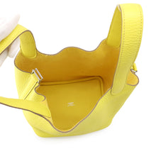 Load image into Gallery viewer, HERMES Picotin Lock Lime Taurillon Clemence Size PM
