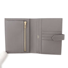 Load image into Gallery viewer, HERMES Bean compact Gris Meyer Veau Madame
