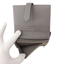 Load image into Gallery viewer, HERMES Bean compact Gris Meyer Veau Madame

