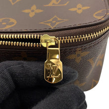 将图像加载到图库查看器中，LOUIS VUITTON Cube de Langemann BrownM43688 Monogram Size PM

