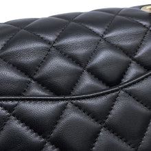Load image into Gallery viewer, CHANEL Mini Classic Handbag BlackA35200 Lambskin Size Mini
