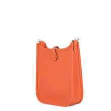 Load image into Gallery viewer, HERMES Evelyne Long Orange Taurillon Clemence Size TPM
