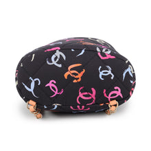 将图像加载到图库查看器中，CHANEL CC Logo Backpack Navy/MulticolorAS4810 Printed Fabric Leather
