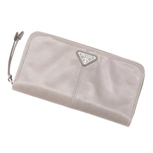 将图像加载到图库查看器中，PRADA Soft Looks Leather Round Zip Long Wallet Gray Beige2ML059 Leather
