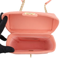 将图像加载到图库查看器中，CHANEL Matelasse Vanity Bag 2-Way Shoulder Bag salmon pinkAS3729 Caviar Leather Size Small
