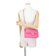 将图像加载到图库查看器中，CHANEL Matelasse W Flap ChainShoulder Bag PinkA01113 Caviar Leather Size 23
