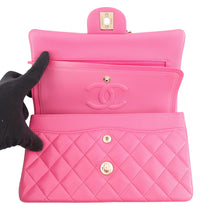将图像加载到图库查看器中，CHANEL Matelasse W Flap ChainShoulder Bag PinkA01113 Caviar Leather Size 23
