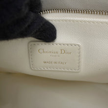 将图像加载到图库查看器中，Dior Book tote Latte WhiteM1325CZHT_M941 Canvas Size Small
