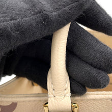 Load image into Gallery viewer, LOUIS VUITTON Onthego Crème / Bois de RoseM45654 Empreinte Size PM
