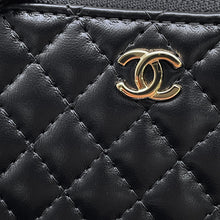 Load image into Gallery viewer, CHANEL Matelasse CC LogoCoin purse BlackAP5378 Lambskin
