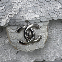 Load image into Gallery viewer, CHANEL Single flap double chain bag SilverA01163 Sequins Leather Size 20
