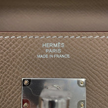 Load image into Gallery viewer, HERMES Kelly wallet long to go Etoupe Epsom
