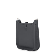 Load image into Gallery viewer, HERMES Evelyne Long Amazon Grimist Taurillon Clemence Size TPM
