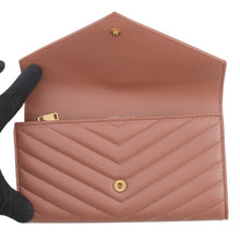 将图像加载到图库查看器中，SAINT LAURENT PARIS Cassandra Wallet Barely Pink372264 Leather
