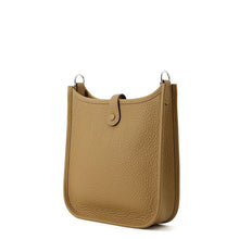 Load image into Gallery viewer, HERMES Evelyne Long Dune Taurillon Clemence Size TPM

