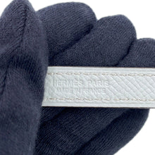 将图像加载到图库查看器中，HERMES Mini Constance Reversible H-Belt Size 65 Etoupe/White Epsom Swift Leather
