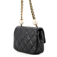 将图像加载到图库查看器中，CHANEL Matelasse Mini Flapback BlackAS4868-B16574-94305 Lambskin
